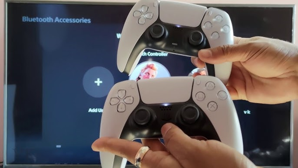 2 PS5 COntrollers